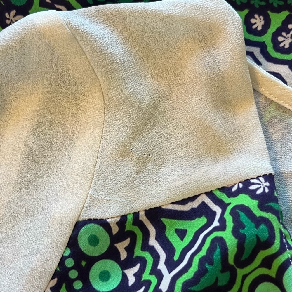 Romeo & Juliet Couture Green Blue Cream Blouse Top - Picture 11 of 11